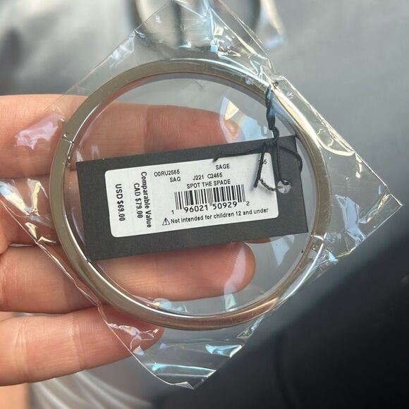 NWT Kate Spade Spot The Spade Enamel Hinged Bangle - Picture 4 of 5